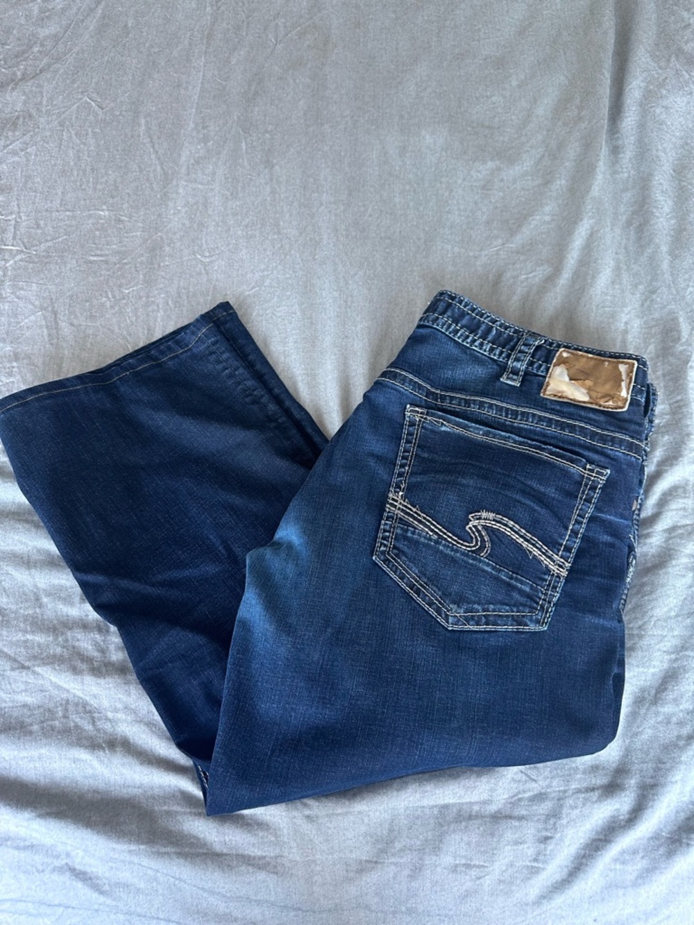 Men’s silver jeans *hemmed*